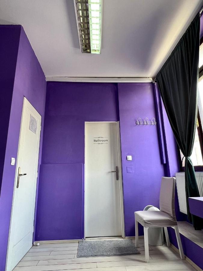 זאגרב Bishnu Hostel מראה חיצוני תמונה