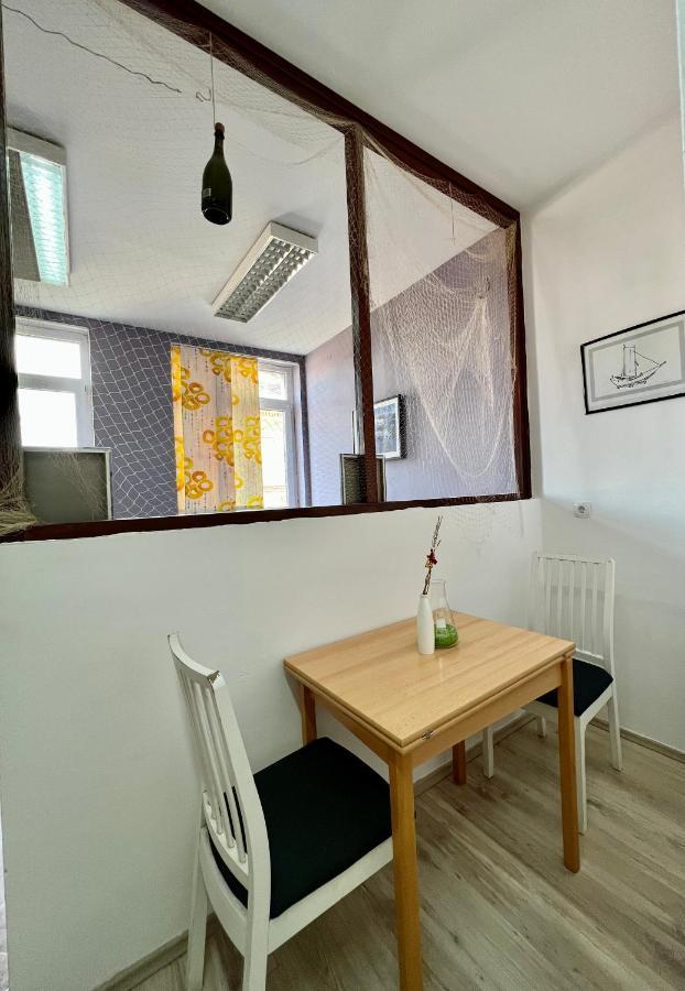 זאגרב Bishnu Hostel מראה חיצוני תמונה