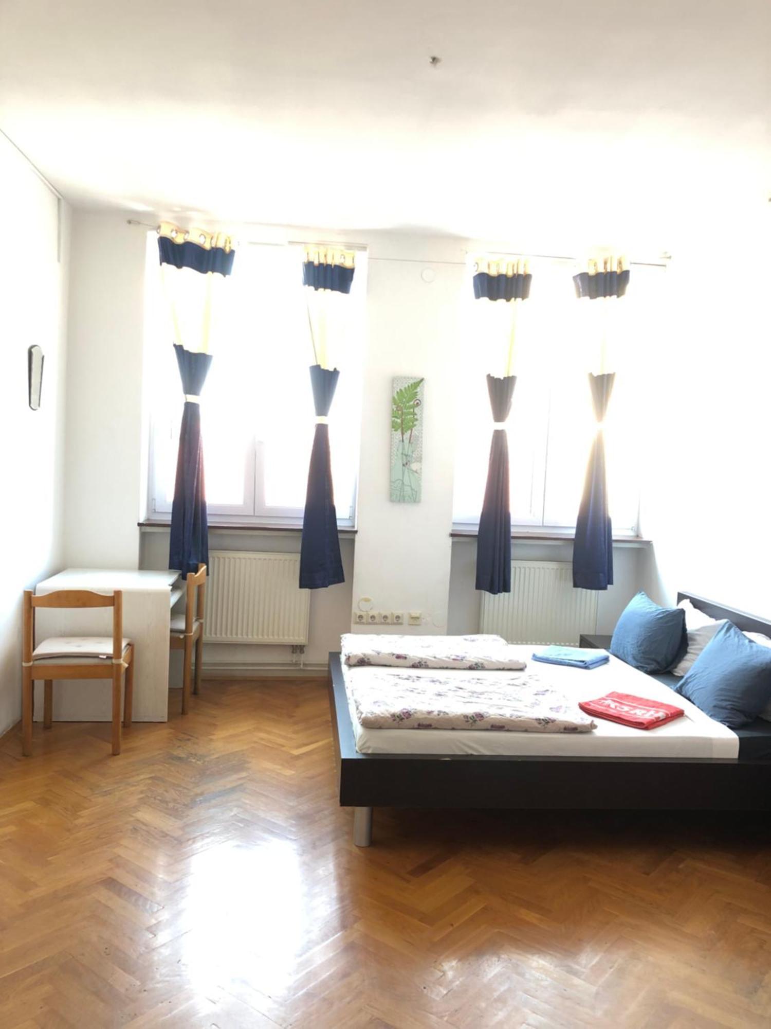 זאגרב Bishnu Hostel מראה חיצוני תמונה