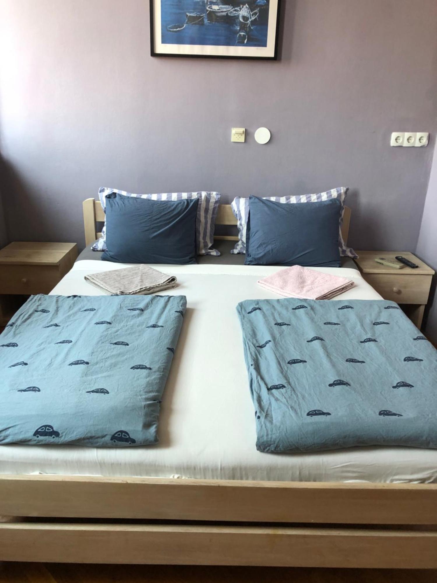 זאגרב Bishnu Hostel מראה חיצוני תמונה